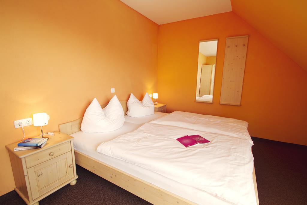 Brotzeit-Stadl Gbr Hotel Bad Staffelstein Bilik gambar